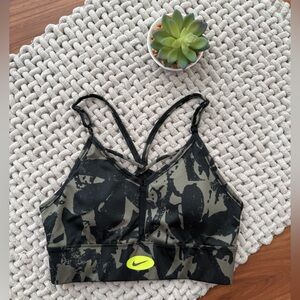 Nike Dri-FIT Indy Icon Clash All-Over Print Sports Bra Medium